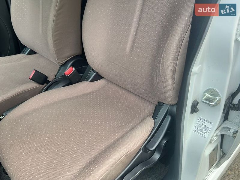 Хетчбек Citroen C-Zero 2011 в Володимирі