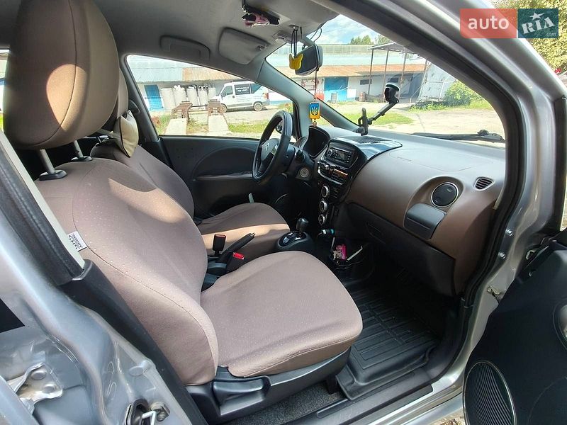 Хетчбек Citroen C-Zero 2011 в Хмельницькому