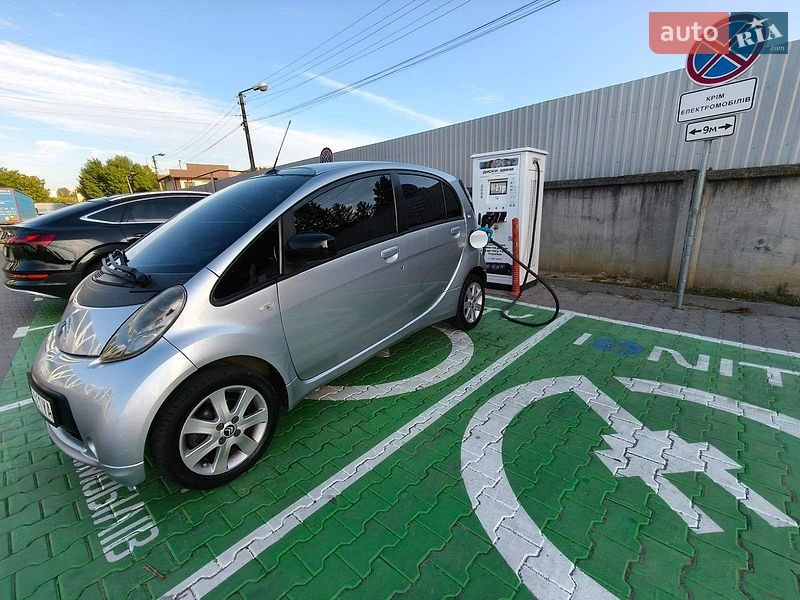 Хетчбек Citroen C-Zero 2011 в Хмельницькому