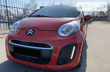 Хетчбек Citroen C1 2012 в 