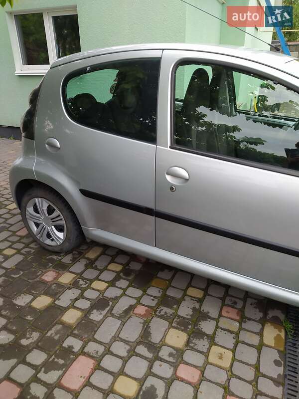 Хэтчбек Citroen C1 2007 в Ровно