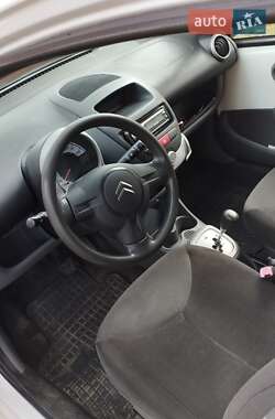 Хэтчбек Citroen C1 2008 в 