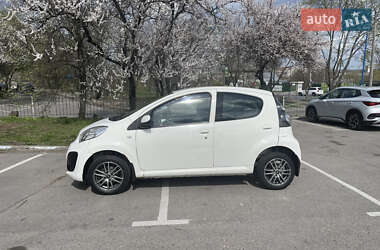 Хэтчбек Citroen C1 2013 в 