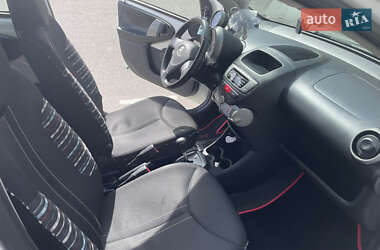 Хэтчбек Citroen C1 2013 в 
