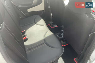 Хэтчбек Citroen C1 2013 в 