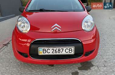 Хэтчбек Citroen C1 2012 в 