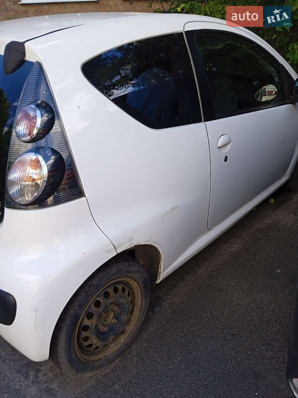 Хетчбек Citroen C1 2013 в Києві