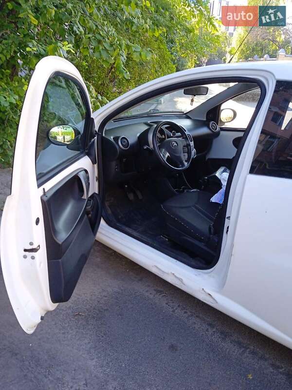 Хетчбек Citroen C1 2013 в Києві