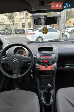 Хэтчбек Citroen C1 2008 в 