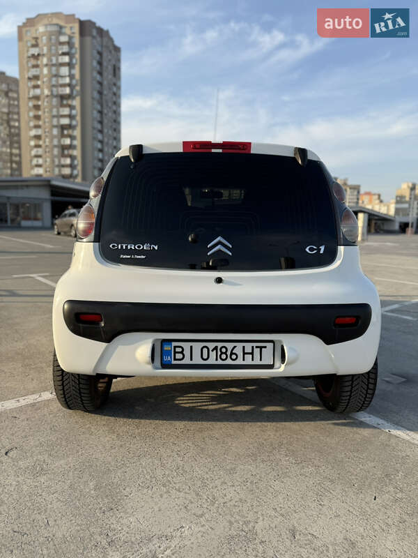 Хэтчбек Citroen C1 2010 в Киеве