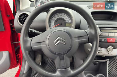 Хэтчбек Citroen C1 2011 в 