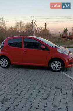 Хэтчбек Citroen C1 2011 в 