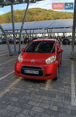 Хэтчбек Citroen C1 2011 в 