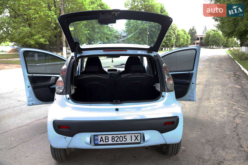 Хетчбек Citroen C1 2012 в Чечельнику