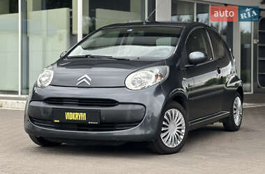 Хэтчбек Citroen C1 2006 в 