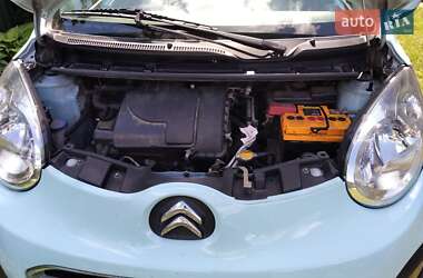 Хетчбек Citroen C1 2013 в 