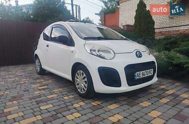 Хетчбек Citroen C1 2012 в Дніпрі