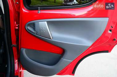 Хэтчбек Citroen C1 2008 в 
