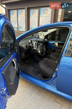 Хэтчбек Citroen C1 2013 в 