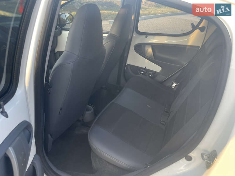 Хэтчбек Citroen C1 2011 в Барановке фото 11 Хэтчбек Citroen C1 2011 в Барановке