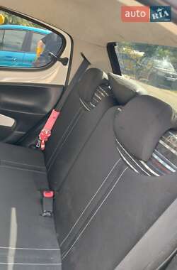 Хэтчбек Citroen C1 2014 в 