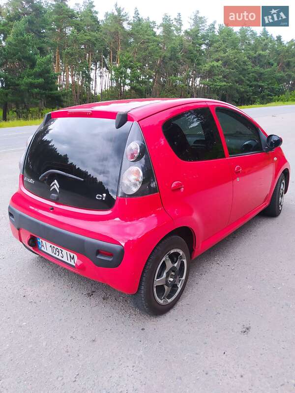 Хэтчбек Citroen C1 2013 в Ракитном
