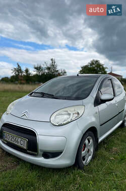 Хэтчбек Citroen C1 2009 в 