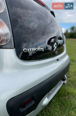 Хэтчбек Citroen C1 2009 в 