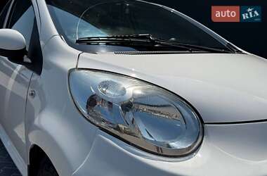 Хэтчбек Citroen C1 2013 в 