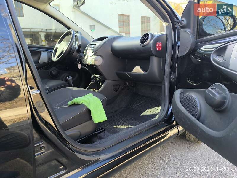Хэтчбек Citroen C1 2012 в Киеве