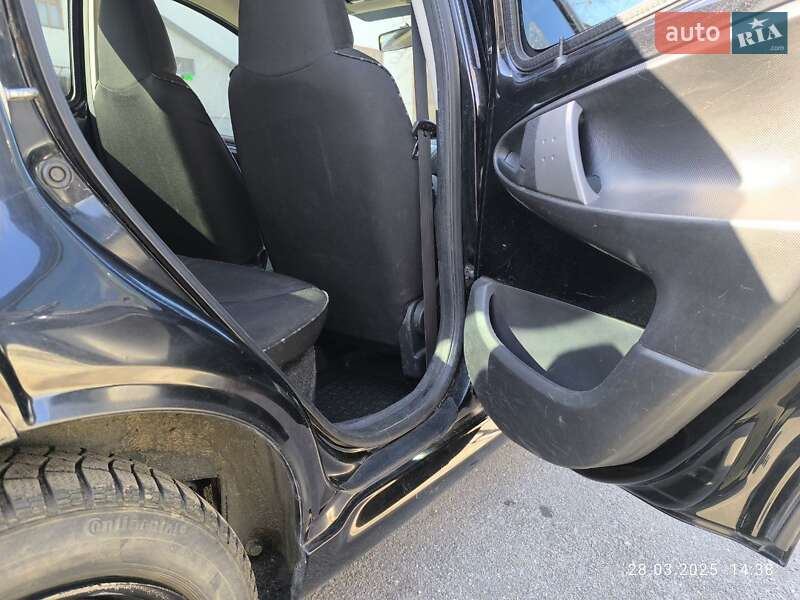 Хэтчбек Citroen C1 2012 в Киеве