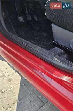 Хэтчбек Citroen C1 2006 в 