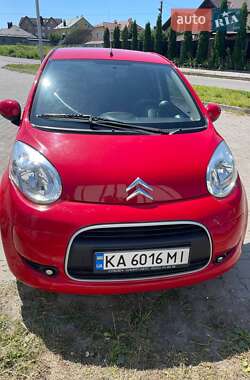 Хэтчбек Citroen C1 2011 в 