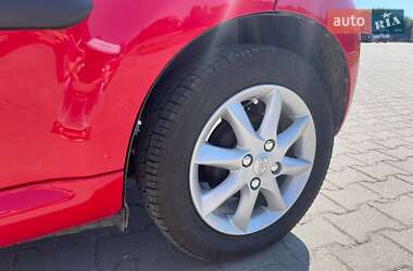 Хэтчбек Citroen C1 2011 в 