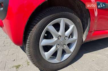 Хэтчбек Citroen C1 2011 в 