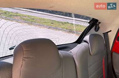 Хэтчбек Citroen C1 2011 в 