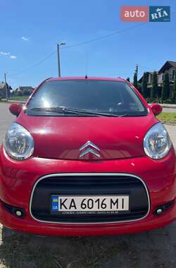 Хэтчбек Citroen C1 2011 в 