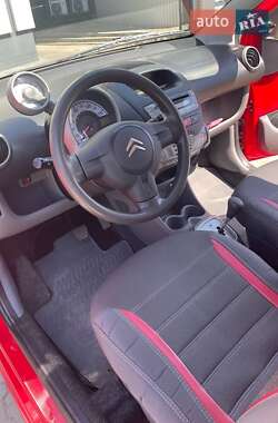 Хэтчбек Citroen C1 2011 в 
