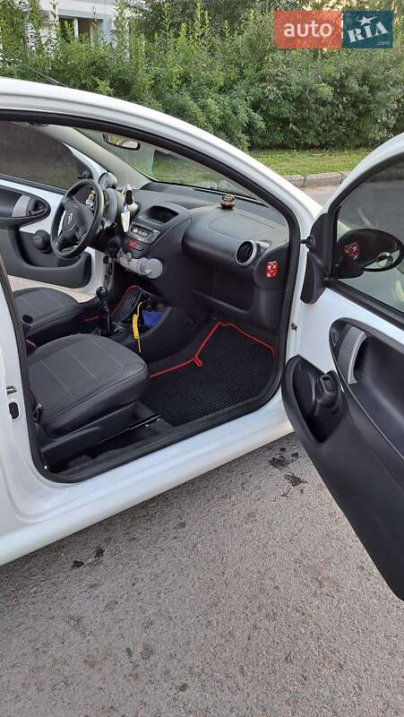 Хетчбек Citroen C1 2012 в Хмельницькому