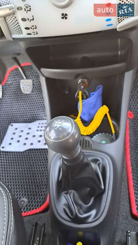 Хетчбек Citroen C1 2012 в Хмельницькому