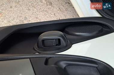 Хэтчбек Citroen C1 2012 в 