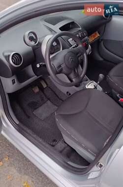Хэтчбек Citroen C1 2011 в 