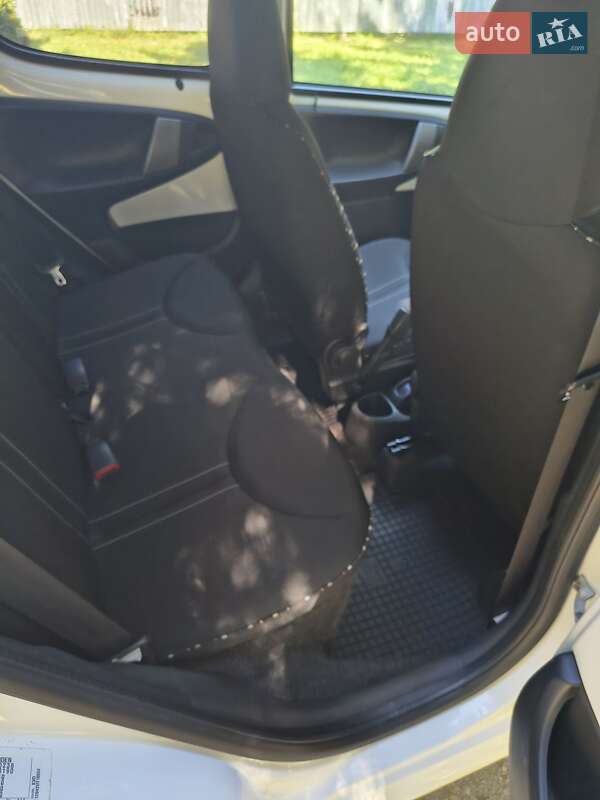 Хетчбек Citroen C1 2012 в Хоросткові