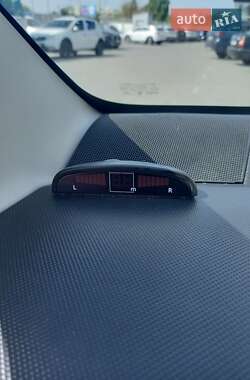 Хэтчбек Citroen C1 2013 в 