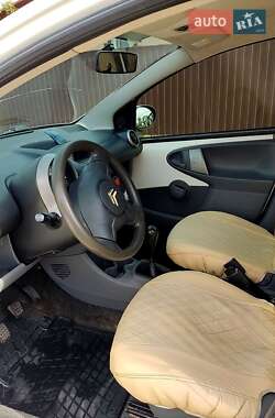 Хетчбек Citroen C1 2009 в 