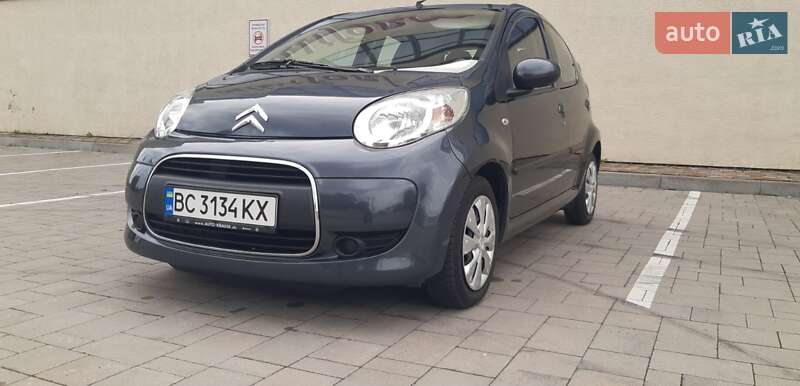 Хэтчбек Citroen C1 2011 в 