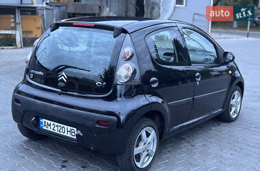 Хэтчбек Citroen C1 2010 в 