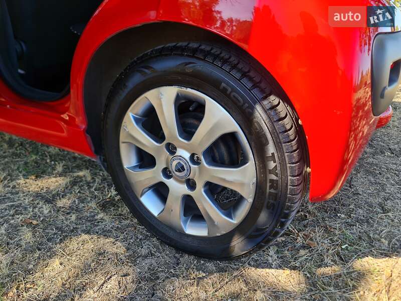 Хэтчбек Citroen C1 2013 в Днепре