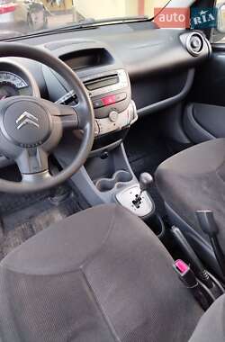 Хэтчбек Citroen C1 2006 в 
