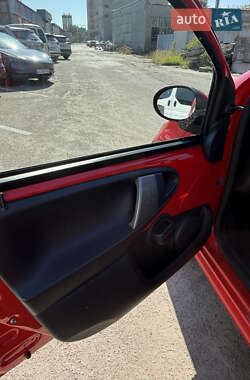 Хэтчбек Citroen C1 2012 в 